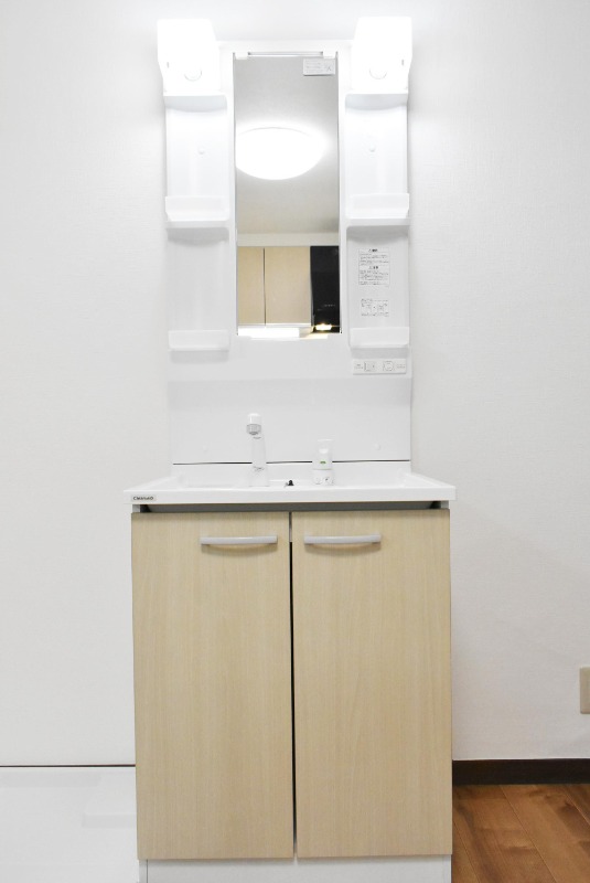 ��ʌ��n�s�����U���ڂ̃e���X�n�E�X�̐��ʏ�