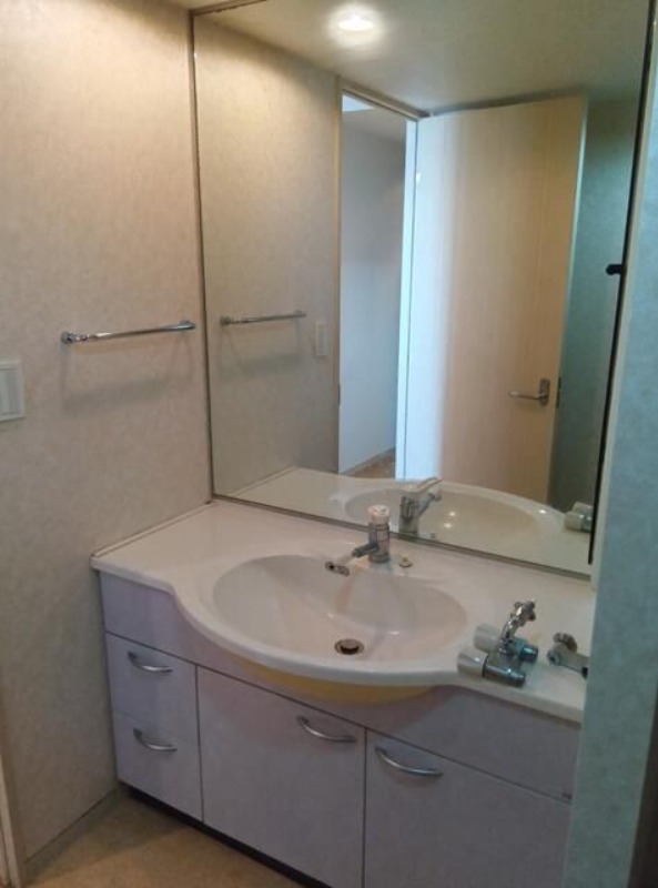 ��ʌ��������܎s������㗎���Q���ڂ̃}���V�����̐��ʏ�