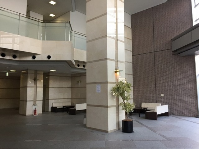 ��ʌ��������܎s������㗎���Q���ڂ̃}���V�����̃G���g�����X