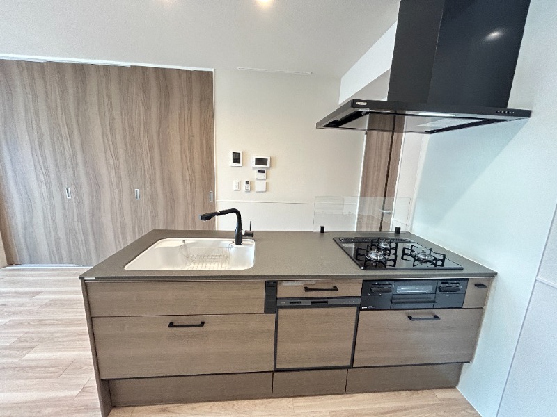 ��ʌ��������܎s����厚�w��̕ʏ��̃}���V�����̃L�b�`��