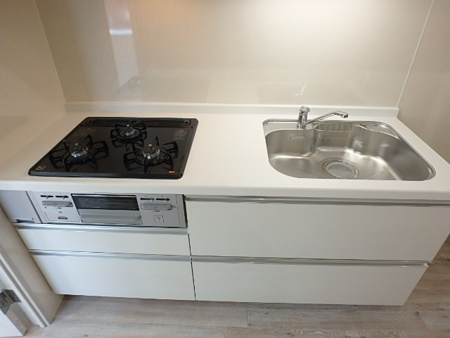 ��ʌ��������܎s�k�擌�听���P���ڂ̃}���V�����̃L�b�`��