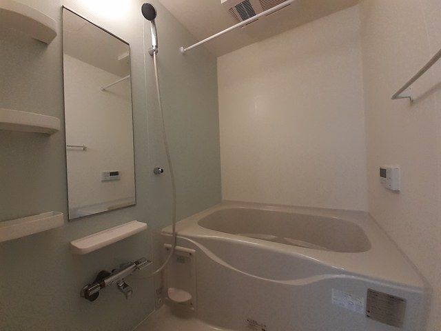 ��ʌ�����s�����P���ڂ̃A�p�[�g�̃o�X