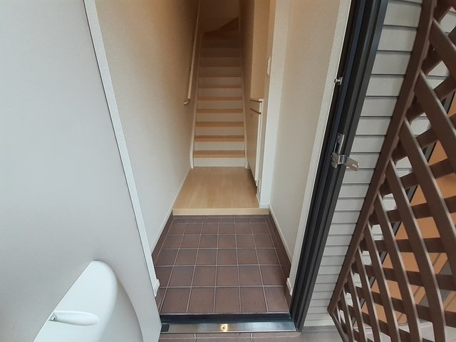 ��ʌ�����s�����P���ڂ̃A�p�[�g�̌���