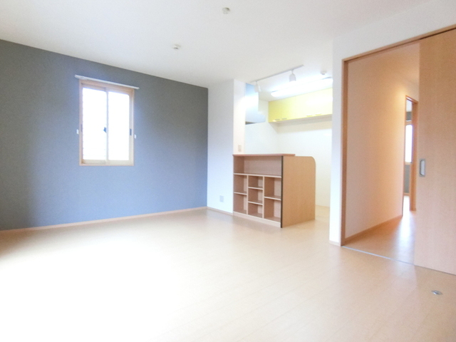 ��ʌ��������܎s��{��O���Q���ڂ̃A�p�[�g�̋��ԁE���r���O