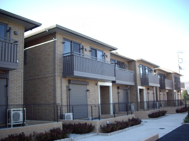 ��ʌ��������܎s��{��O���Q���ڂ̃A�p�[�g�̌����O��