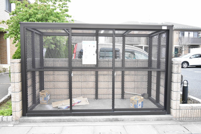 ��ʌ��������܎s��{��O���Q���ڂ̃A�p�[�g�̂��̑�