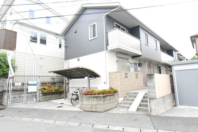 ��ʌ��������܎s����J��Q����12-17�̃A�p�[�g�̌����O��