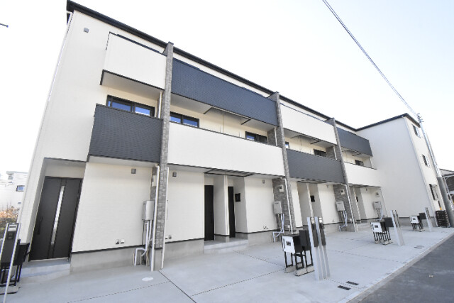 ��ʌ��������܎s���搼��{�P���ڂ̃^�E���n�E�X�̌����O��