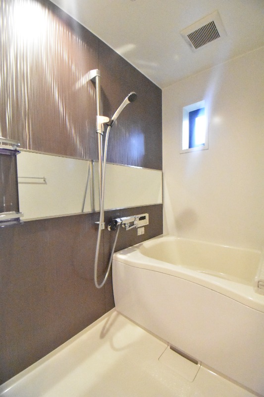 ��ʌ��������܎s������厚�@���̃A�p�[�g�̃o�X