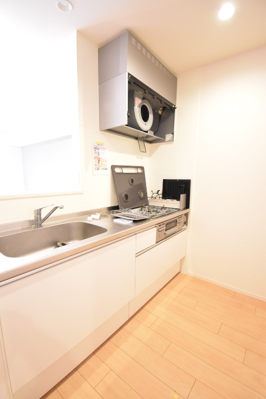 ��ʌ��z�J�s���z�J�R���ڂ̃}���V�����̃L�b�`��