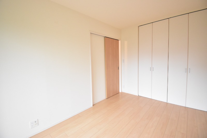 ��ʌ��z�J�s���z�J�R���ڂ̃}���V�����̂��̑������E�X�y�[�X