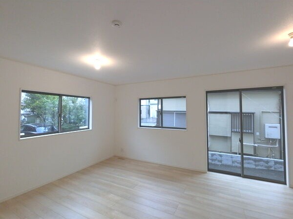 ��ʌ��z�J�s�厚��\�Y�̈�ˌ��Ă̂��̑������E�X�y�[�X