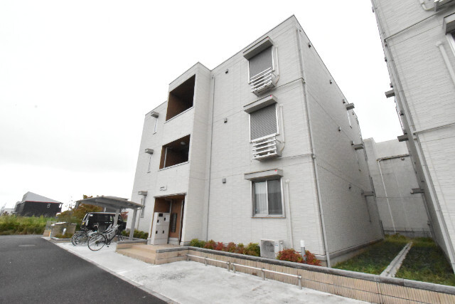 ��ʌ��z�J�s���C�N�^�E���U���ڂ̃A�p�[�g�̂��̑�