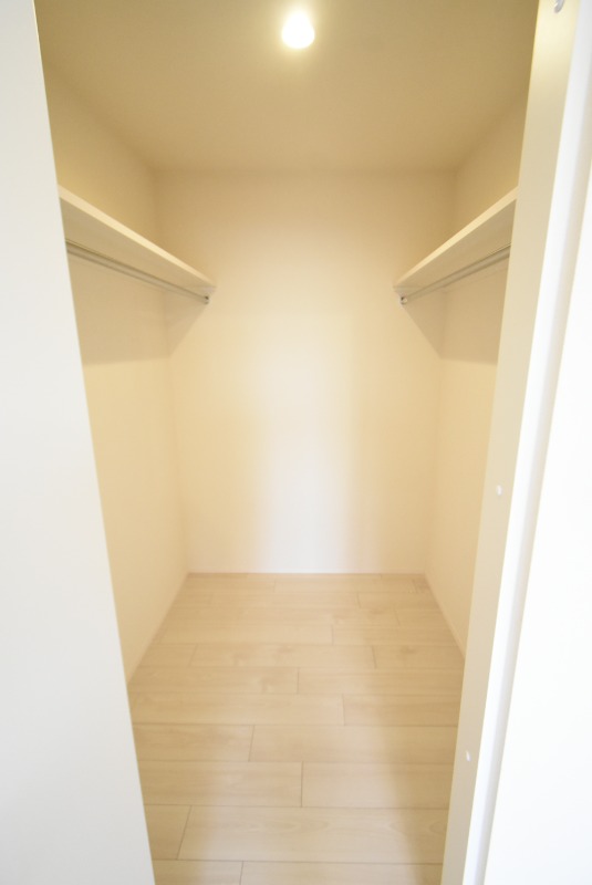 ��ʌ��F�J�s�����P���ڂ̃}���V�����̎��[