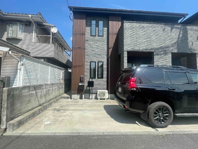 ��ʌ�����s�㒬�Q���ڂ̃A�p�[�g�̌����O��