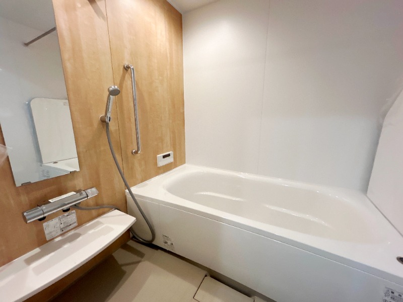 ��ʌ��������܎s�k��{�����R���ڂ̃A�p�[�g�̃o�X