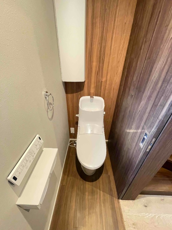 ��ʌ�����s�㒬�Q���ڂ̃A�p�[�g�̃g�C��