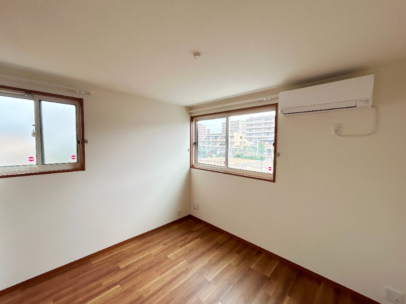 ��ʌ��������܎s�k��{�����R���ڂ̃A�p�[�g�̂��̑������E�X�y�[�X