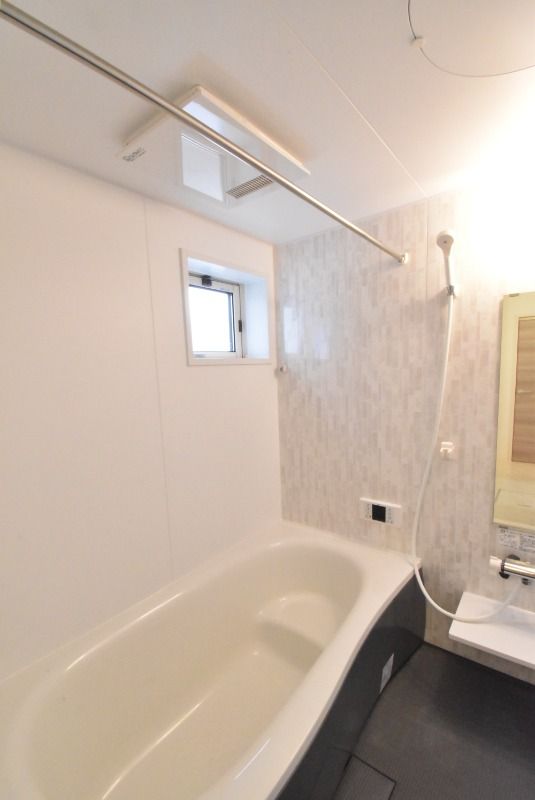 ��ʌ��������܎s�k��{�����R���ڂ̃A�p�[�g�̃o�X