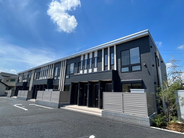 ��ʌ�����s�厚���s���т̃A�p�[�g�̌����O��