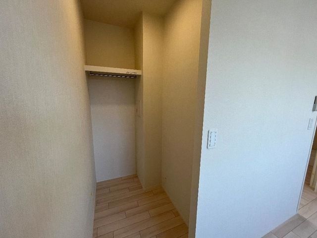 ��ʌ�����s�厚���s���т̃A�p�[�g�̎��[