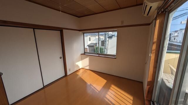 ��ʌ��������܎s�k��ޗǒ��̃A�p�[�g�̂��̑������E�X�y�[�X