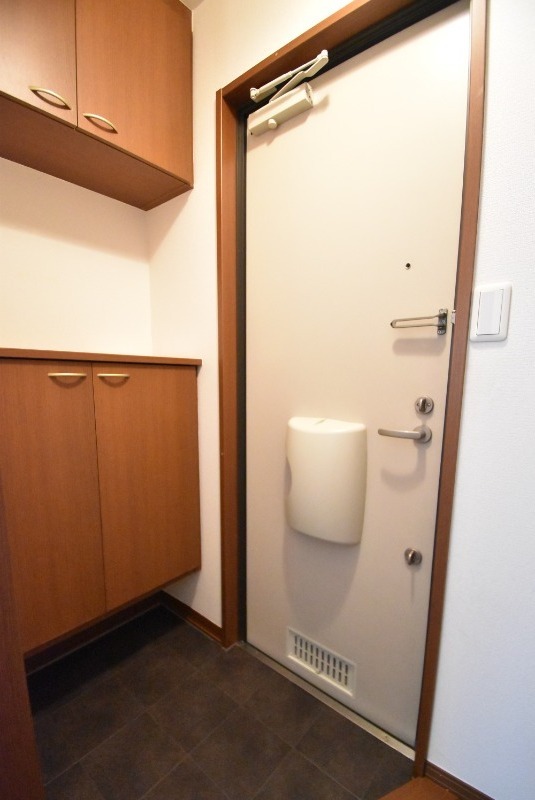 ��ʌ��������܎s�k��{�����S���ڂ̃A�p�[�g�̌���