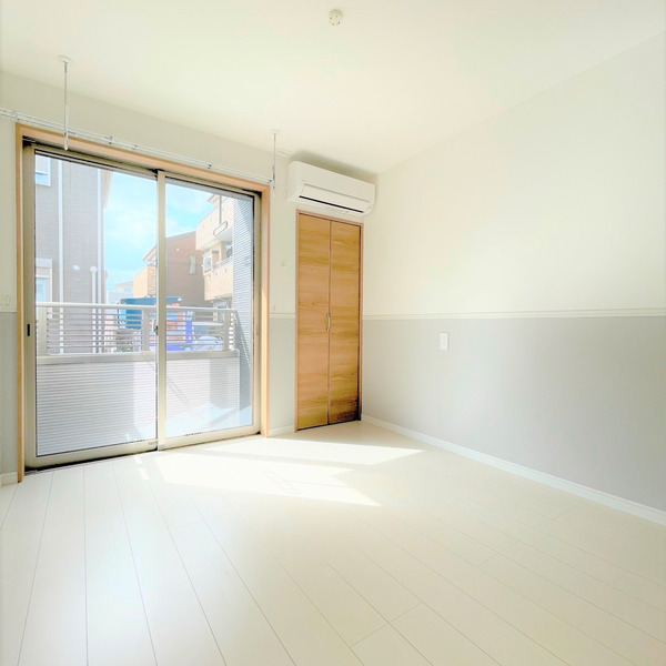 ��ʌ�����s�厚���̃A�p�[�g�̋��ԁE���r���O