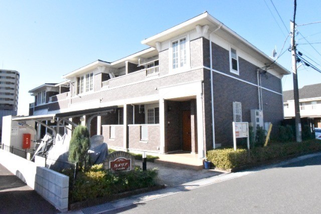 ��ʌ�����s�厚���s���̃A�p�[�g�̌����O��