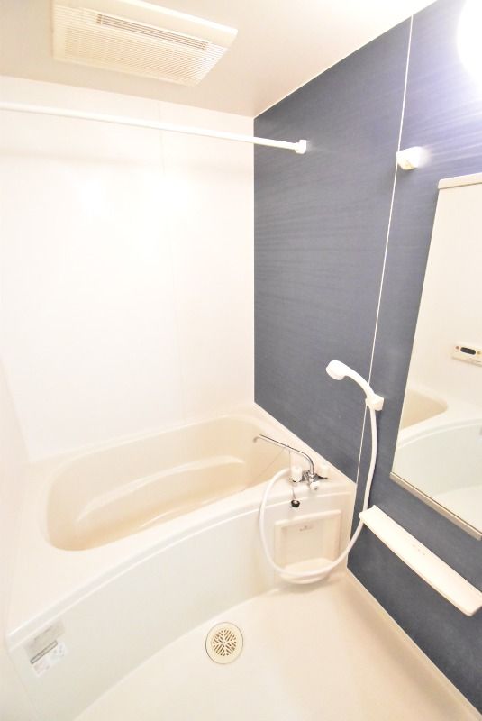 ��ʌ�����s�厚���s���̃A�p�[�g�̃o�X