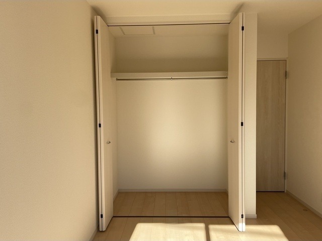 ��ʌ������s���c�̈�ˌ��Ă̎��[