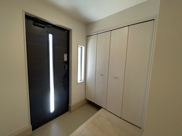 ��ʌ������s���c�̈�ˌ��ẴG���g�����X