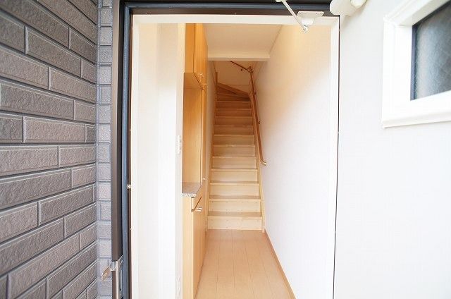 ��ʌ�����s�厚���s���̃A�p�[�g�̌���