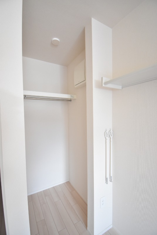 ��ʌ�����s�厚���s�g���̃A�p�[�g�̎��[