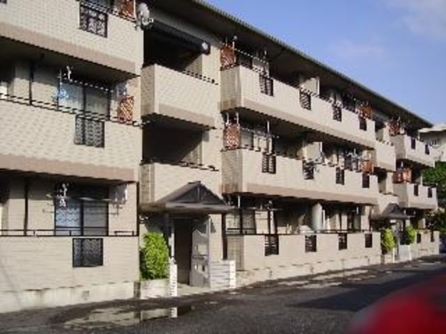 ��ʌ��������܎s��敶���R����2-15�̃A�p�[�g�̌����O��