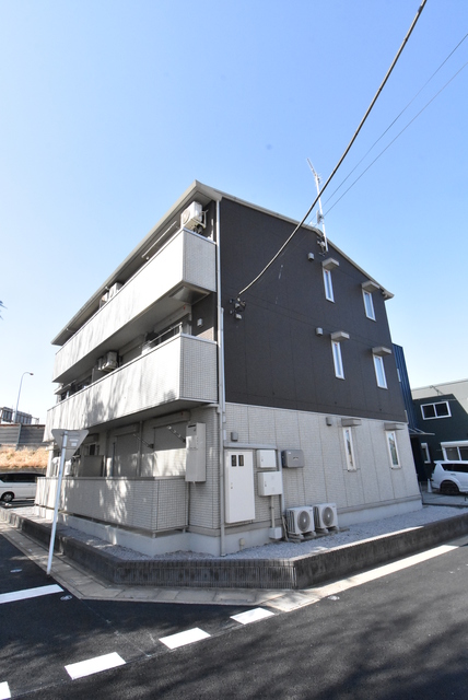 ��ʌ��������܎s�k��{�����S���ڂ̃A�p�[�g�̌����O��