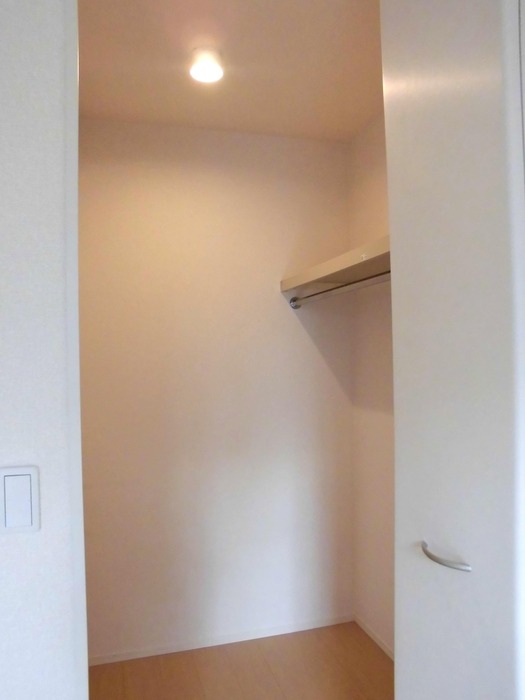 ��ʌ��������܎s�k��{�����S���ڂ̃A�p�[�g�̎��[