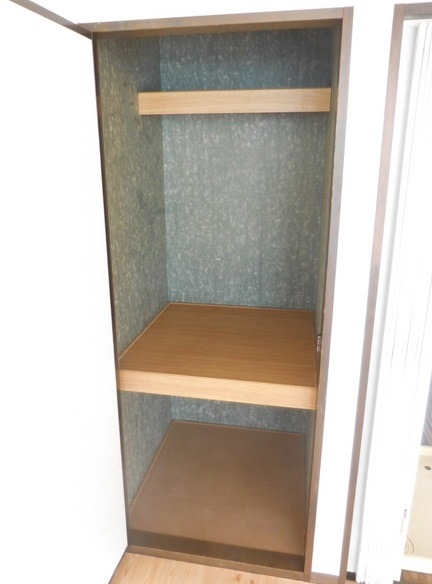 ��ʌ��������܎s�k��ޗǒ��̃A�p�[�g�̎��[