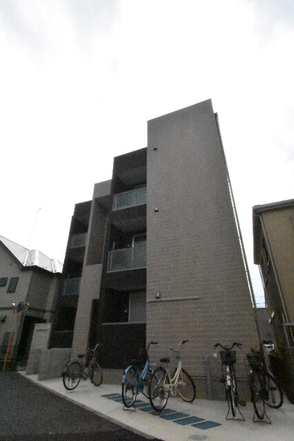 ��ʌ��������܎s������厚����O�̃A�p�[�g�̌����O��