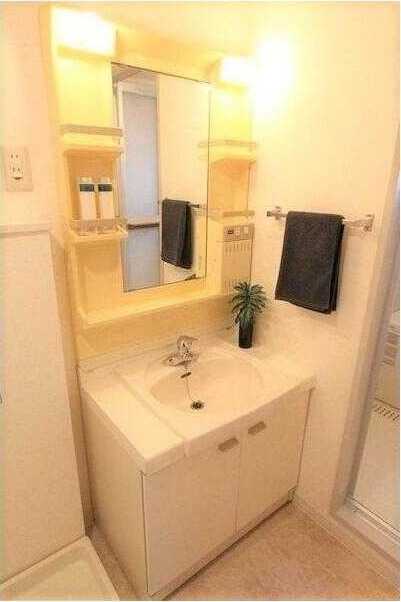 ��ʌ��������܎s���撆���P���ڂ̃}���V�����̐��ʏ�