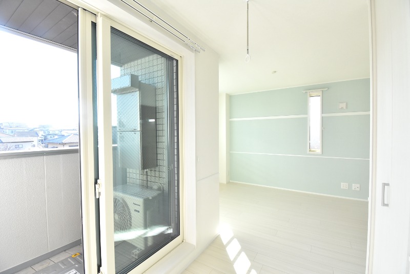 ��ʌ��������܎s�������J�Q���ڂ̃}���V�����̃o���R�j�[