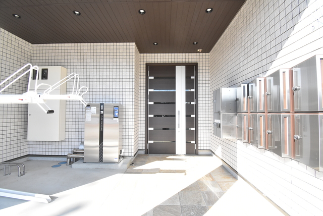 ��ʌ��������܎s�������J�Q���ڂ̃}���V�����̃G���g�����X