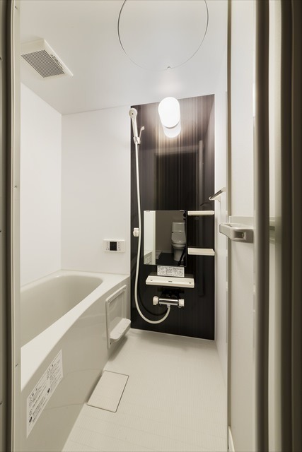 ��ʌ��������܎s��΋���̏o���̃A�p�[�g�̃o�X