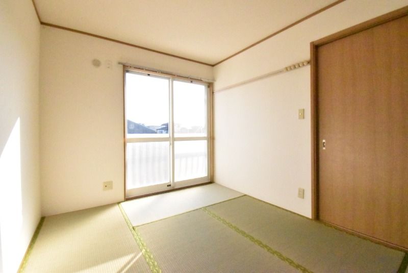 ��ʌ������s�ٓV�T���ڂ̃A�p�[�g�̂��̑������E�X�y�[�X