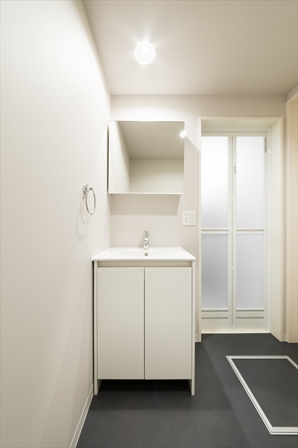 ��ʌ��������܎s��΋���̏o���̃A�p�[�g�̐��ʏ�