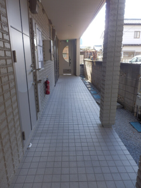 ��ʌ��������܎s��{��g�~���R���ڂ̃}���V�����̃G���g�����X