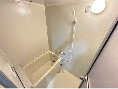 ��ʌ��������܎s�Y�a��̉ƂU���ڂ̃}���V�����̃o�X