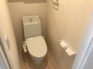 ��ʌ��t�����s�Ԑς̃A�p�[�g�̃g�C��