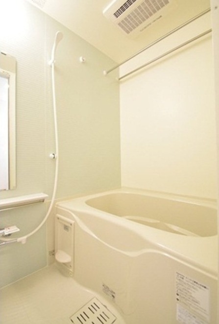 ��ʌ��z�J�s�ԎR���P���ڂ̃}���V�����̃o�X