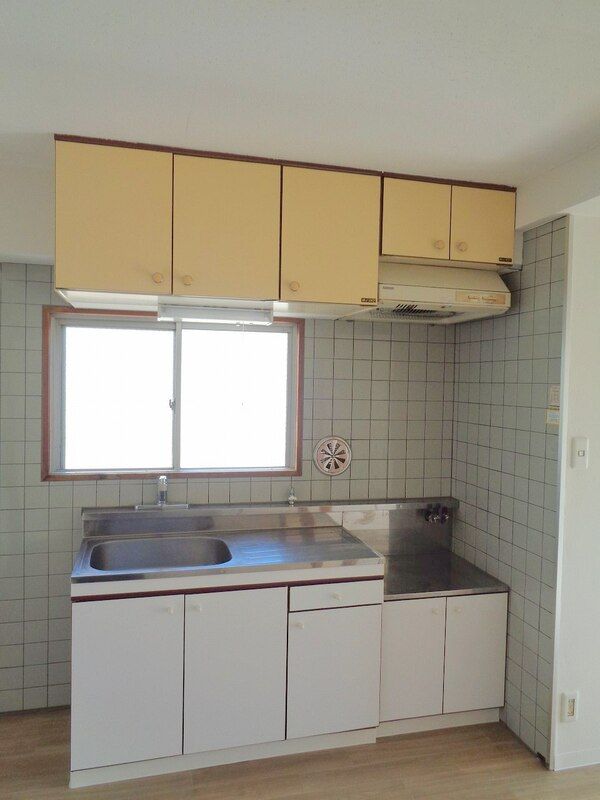 ��ʌ�����s�����J�Β��Q���ڂ̃}���V�����̃L�b�`��